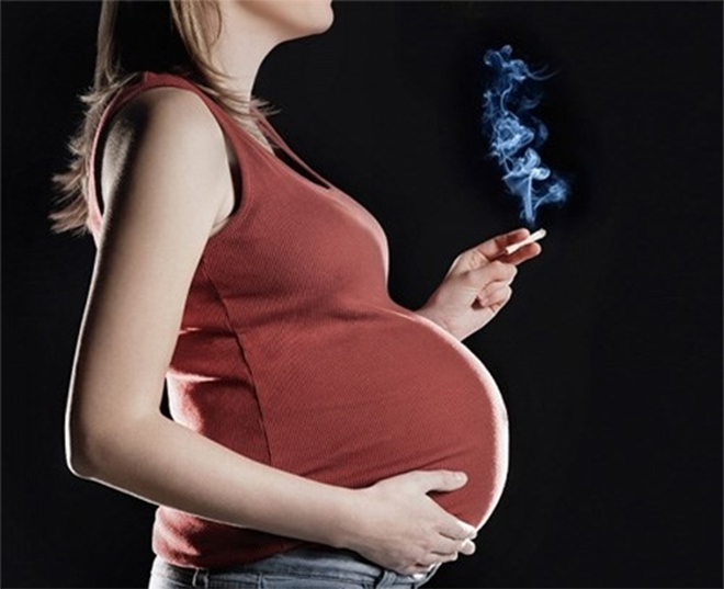 Mang thai và hút thuốc lá chỉ được chọn một trong hai